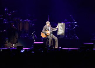 James Taylor – Rod Laver Arena 08/02/17